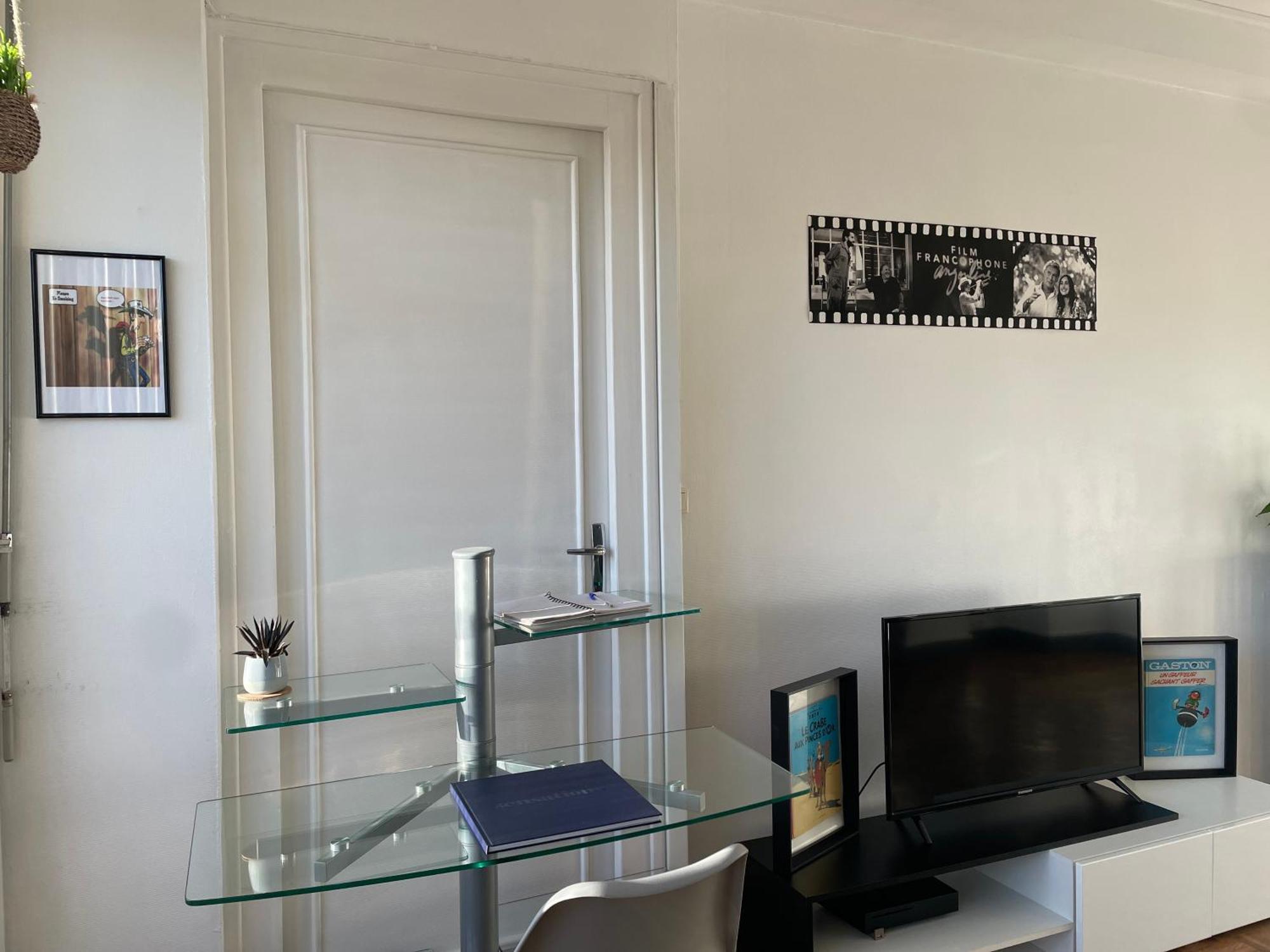 Proche Gare Tgv Deco Theme Bande Dessinee Apartment Angouleme